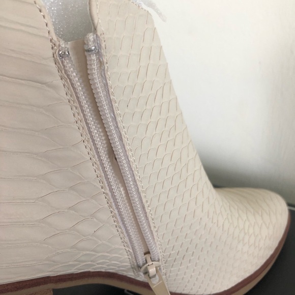 MIA GIRL Womens Ankle Boots Size 8.5M Ivory Dusky Python Look Side Zipper New - Picture 14 of 16